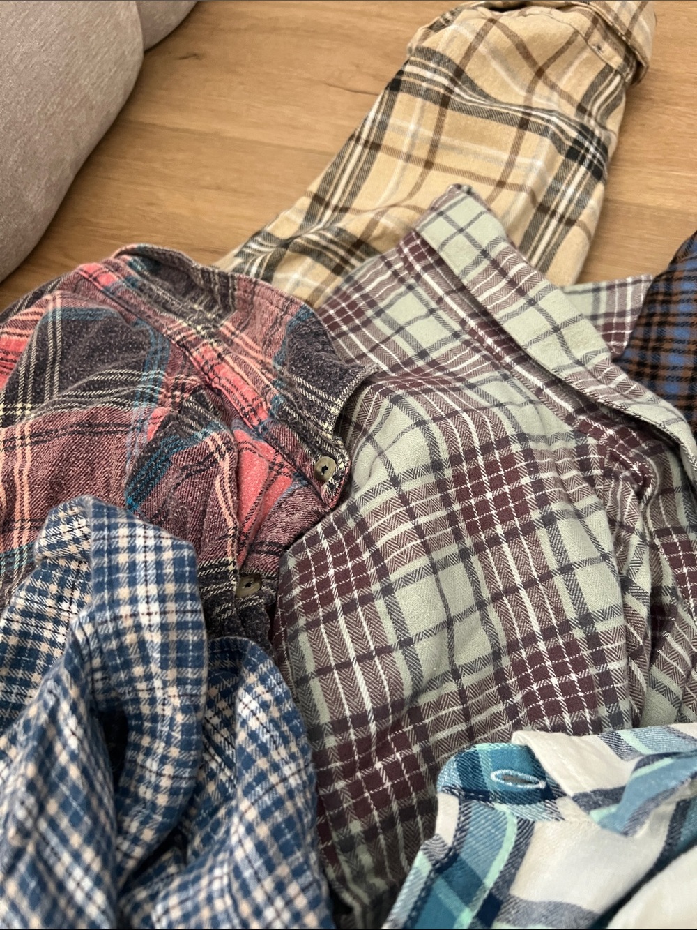 Women’s Plaid Button-Down Flannels- Teal & Cream bundle of 6 - Picture 3 of 3